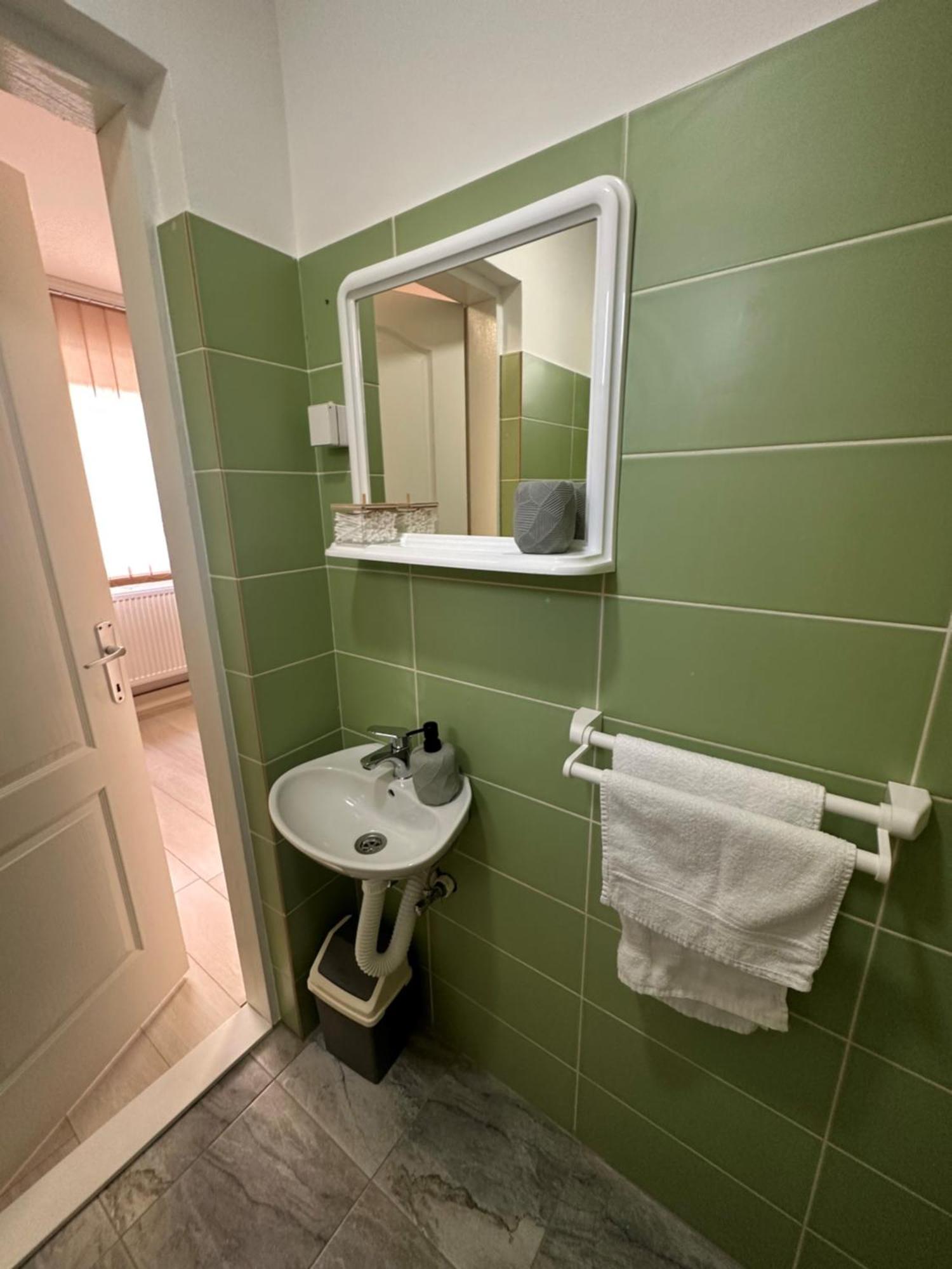 Sobe Tanja Apartment Subotica Ngoại thất bức ảnh